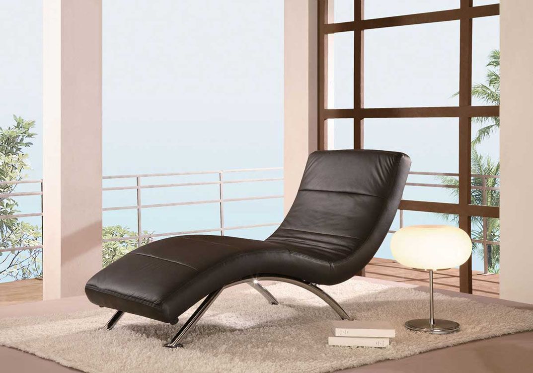 Leather Lounge